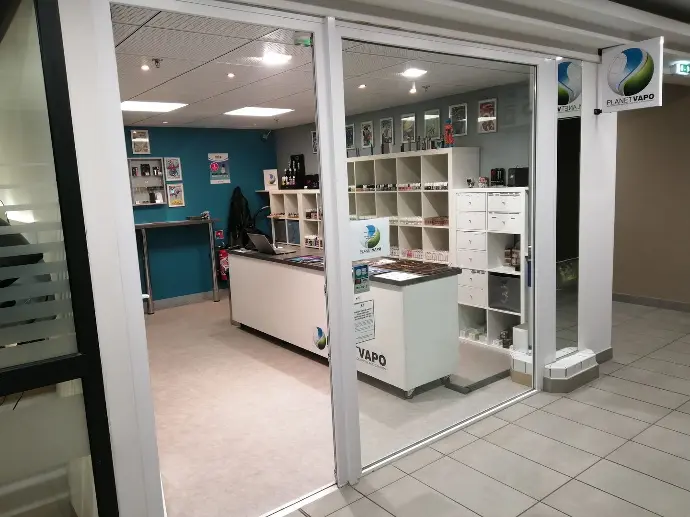 boutique planet vapo chateaulin vitrine leclerc